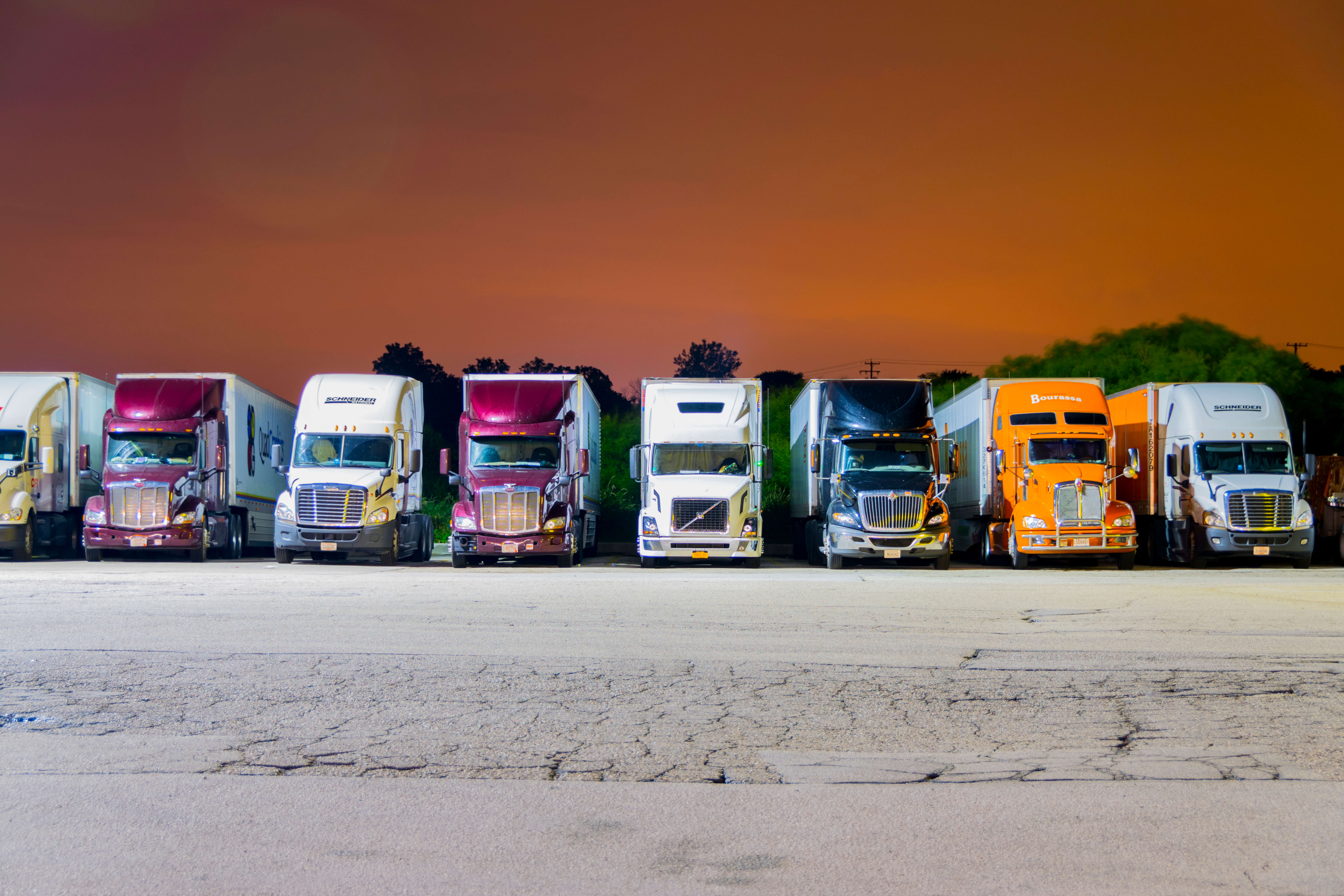 nighttime driving tips for truckers 3
