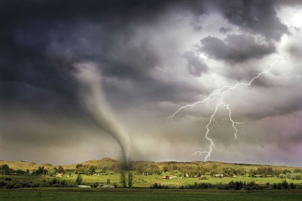 tornado safety tips