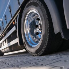 Why Semi-Truck Maintenance Matters More During Cold Months