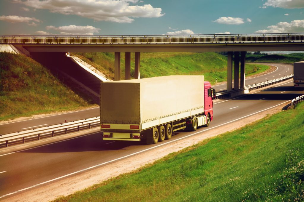 Featured image for Semi Truck Emissions: What You Need to Know